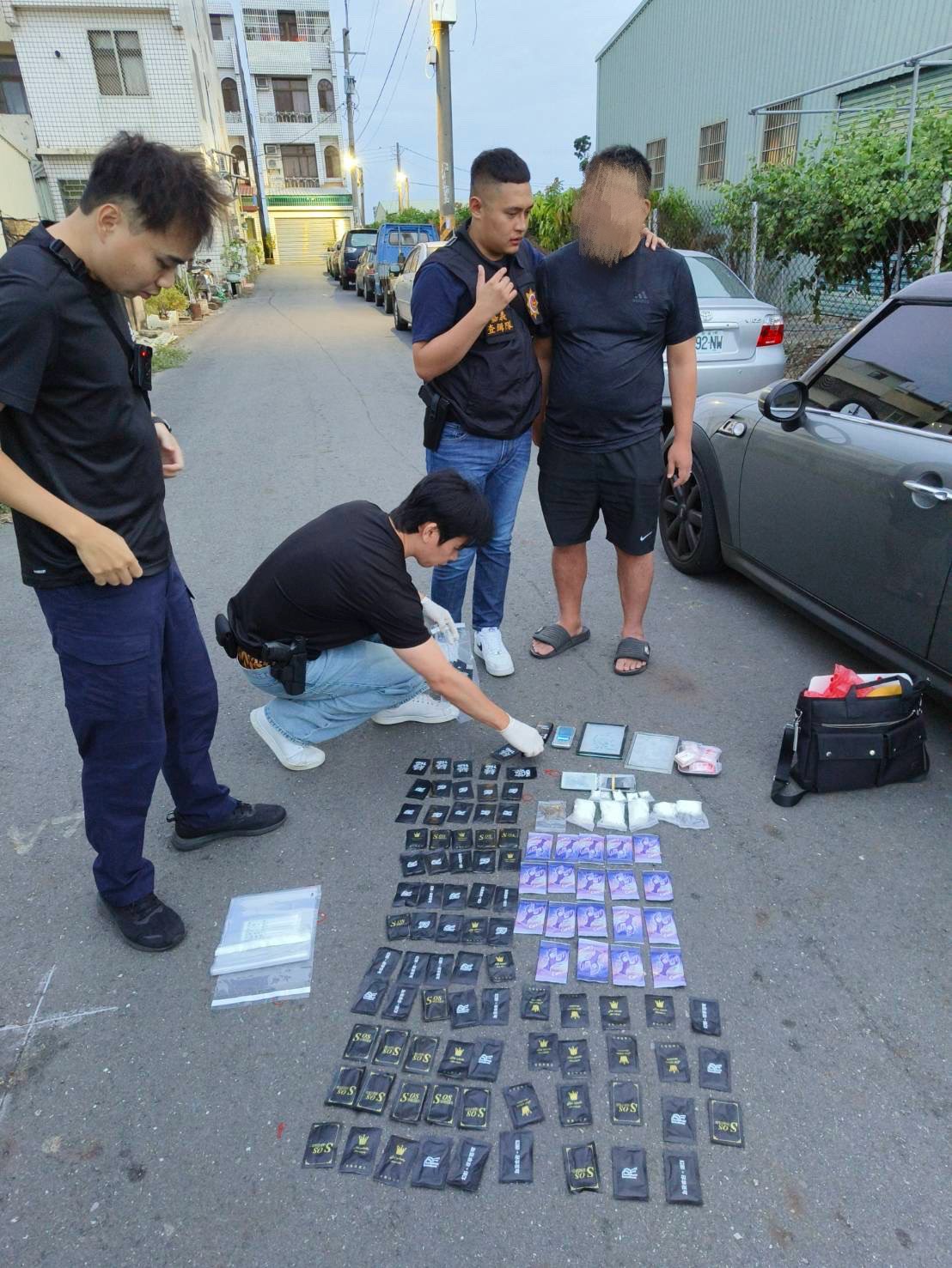 毒販也愛「追星」！車用影音主機藏毒　海巡警破獲星座毒咖啡包工廠